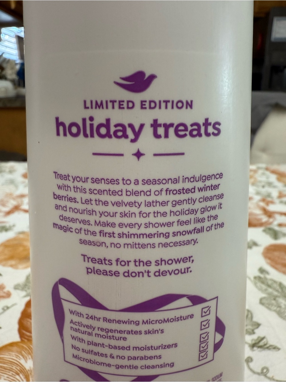 Dove Limited Edition Winter Berry Body Wash - Picture 2 of 2